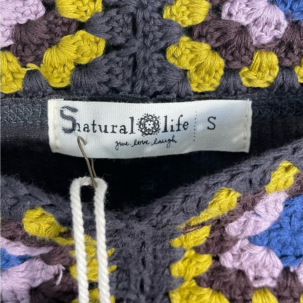 Natural Life Waffle Knit Floral Crochet Top Gray NWT - Picture 8 of 9